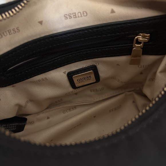 GUESS Womens Velina Hobo Bag Black - Picture 4 of 6